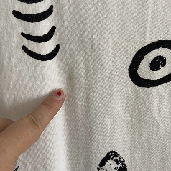 Sea Breeze Size Small Graphic T-Shirt Coverup White with Black Sea Themed Print - Picture 5 of 9